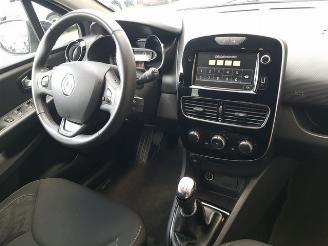 Renault Clio Estate 0.9 TCe Limited picture 14