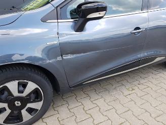 Renault Clio Estate 0.9 TCe Limited picture 10