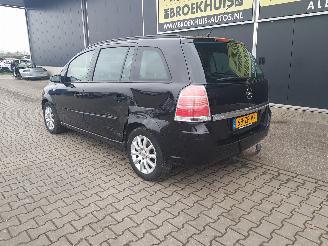 Opel Zafira 1.6 Temptation picture 8