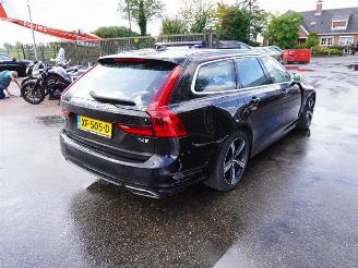 skadebil auto Volvo V-90 2.0 T4 2018/12