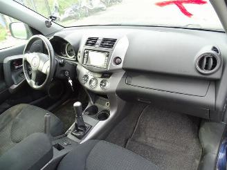 Toyota Rav-4 2.0 16v picture 5