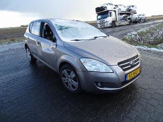 Kia Cee d 1.6 16v picture 4