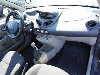 Renault Twingo 1.2 picture 7