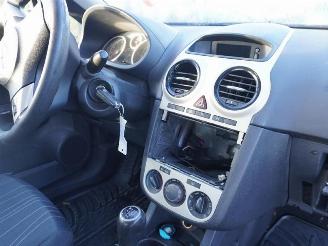 Opel Corsa 1.2 16v picture 5