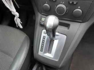 Opel Zafira 2.2 16v picture 7