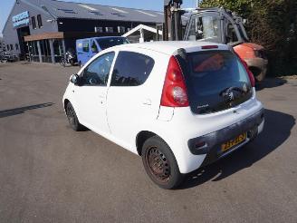 Peugeot 107 1.0 12v picture 2