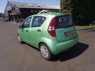 Suzuki Splash 1.0 12v picture 2
