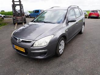 Hyundai I-30 1.6 CRDi Combi picture 3