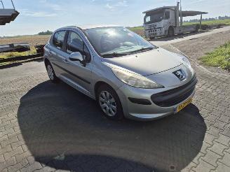 Peugeot 207/207+ 1.4 16V Vti (EP3(8FS)) picture 4