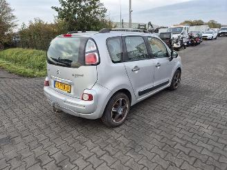 Vrakbiler auto Citroën C3 picasso 1.4 16V 2010/5