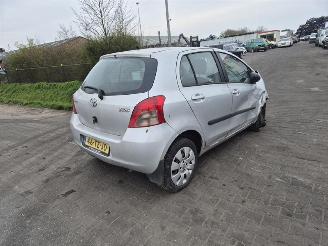 Auto da rottamare Toyota Yaris 1.3 2007/4