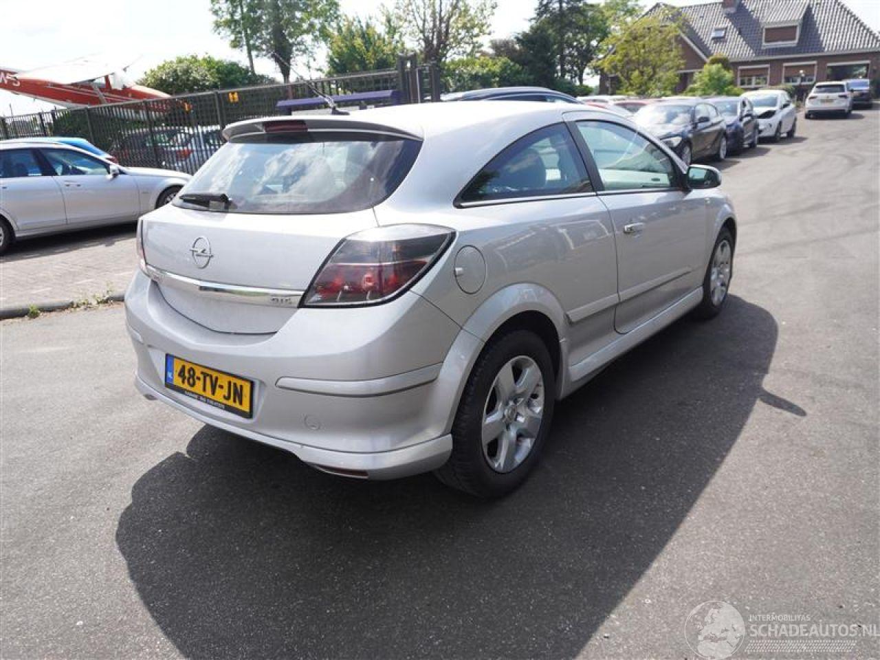 Opel Astra GTC 1.8 16v