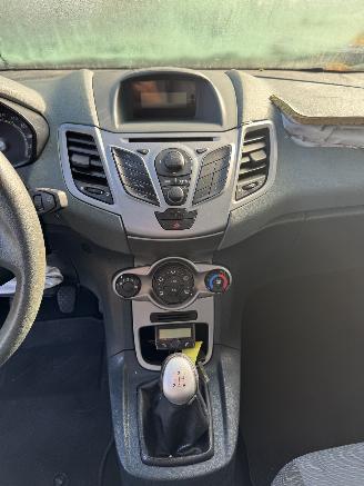Ford Fiesta  picture 19