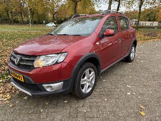 krockskadad bil auto Dacia Sandero  2016/1