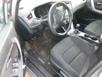 Kia Ceed 1.4 CRDI Break Comfort picture 25