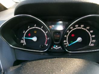 Ford B-Max 1.0 Titanium picture 29