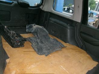 Nissan Path-finder 2.5 Dci XE - Camionet picture 32