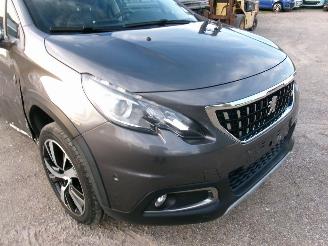 Peugeot 2008 1.2 Crossway picture 9