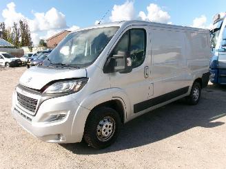 Peugeot Boxer 2.0 HDI Pack picture 4