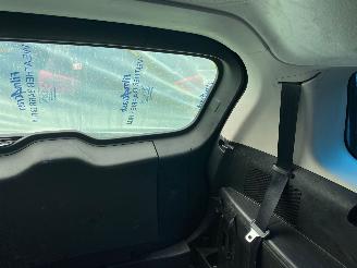 Mazda 5 Automaat Aangepast met Stuurbediening 2.0 Katano picture 21