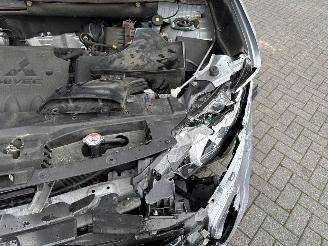 Mitsubishi Outlander 2.0 16V 4x2 SUV  Benzine 1.998cc 110kW (150pk) picture 16