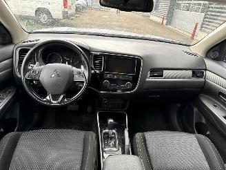 Mitsubishi Outlander 2.0 16V 4x2 SUV  Benzine 1.998cc 110kW (150pk) picture 18
