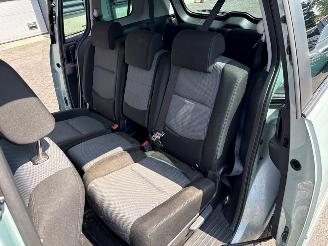 Mazda 5 7 PERSOONS 1.8i 16V MPV  Benzine 1.798cc 85kW (116pk) FWD picture 11