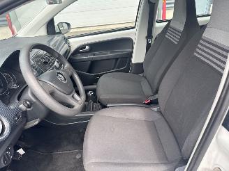 Volkswagen Up! 1.0 12V 60 Hatchback  Benzine 999cc 44kW (60pk) picture 16