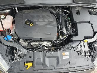 Ford Focus 1.5 Titanium picture 10