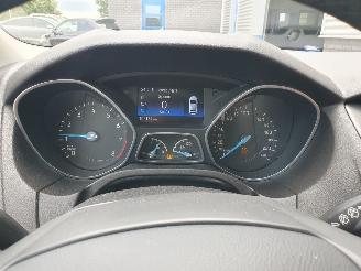 Ford Focus 1.5 Titanium picture 23