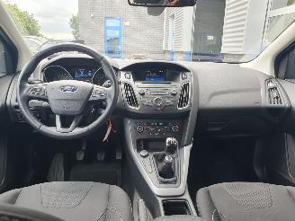 Ford Focus 1.5 Titanium picture 20