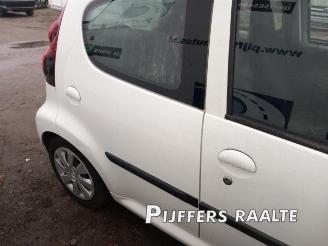 Peugeot 107 107, Hatchback, 2005 / 2014 1.0 12V picture 12