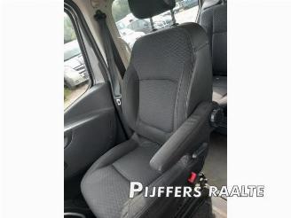 Opel Vivaro Vivaro, Van, 2014 / 2019 1.6 CDTI BiTurbo 140 picture 22