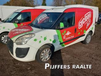 Vrakbiler auto Fiat Doblo Doblo Cargo (263), Van, 2010 1.4 T-Jet 16V Natural Power 2014/12