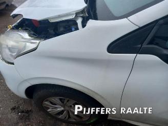 Peugeot 208 208 I (CA/CC/CK/CL), Hatchback, 2012 / 2019 1.2 Vti 12V PureTech 82 picture 15