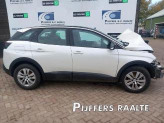 Coche siniestrado Peugeot 3008 3008 II (M4/MC/MJ/MR), MPV, 2016 1.2 12V e-THP PureTech 130 2019/1