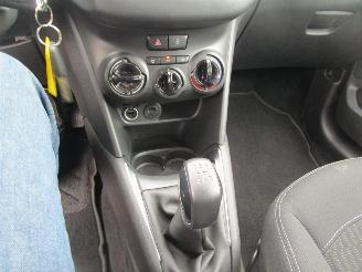 Peugeot 208 1.2 PURE TECH BLUE LION 5DRS picture 13