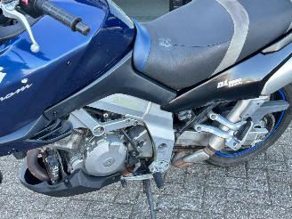Suzuki  DL 1000 V-Strom picture 13