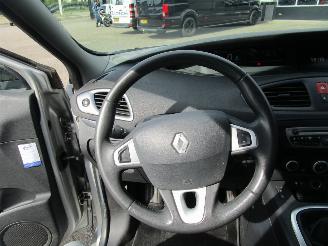 Renault Scenic 1.5 DCI Dynamique picture 17