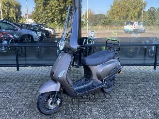 krockskadad bil bromfiets BTC  Riva 2020/8