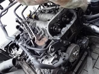 Mitsubishi Canter fuso 3C13 3.0 DI 385 bakwagen airco let op motor defect!!!!!!!!!!! picture 14