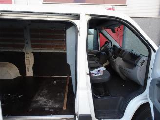 Peugeot Boxer 330 2.2 HDI L2H1 airco 3 zits picture 24