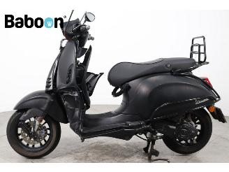 Vespa  Sprint 25KM picture 5