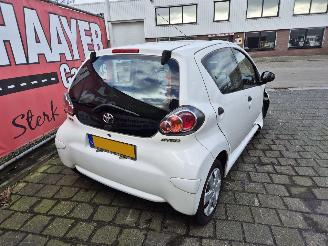 Toyota Aygo 1.0 12v access picture 4