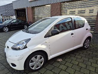 Toyota Aygo 1.0 12v access picture 6