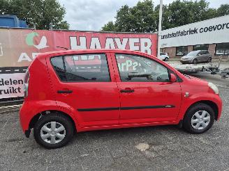 Daihatsu Sirion 1.0 12v trend picture 2