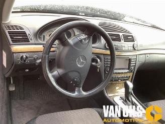 Mercedes E-klasse E Combi (S211), Combi, 2003 / 2009 3.2 E-320 CDI 24V picture 13
