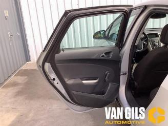 Opel Astra Astra J (PC6/PD6/PE6/PF6), Hatchback 5-drs, 2009 / 2015 1.4 Turbo 16V picture 11