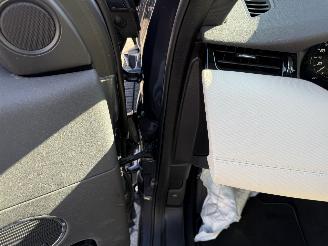 Land Rover Discovery Sport 1.5 P300e PHEV Dynamic HSE picture 9