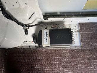 Volkswagen Transporter 2.0 TDI BM DC BUDGETLINE AIRCO picture 22